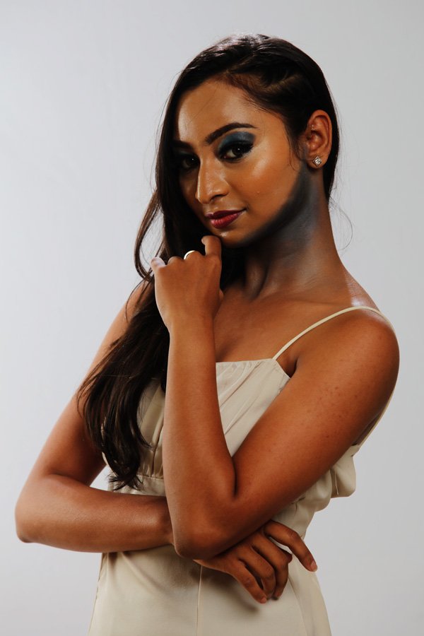 Roopali makeup artist Pune | makeup artist near me | makeup artist in Pune | bridal makeup artist in Pune | wedding makeup artist in Pune | best makeup artist | hair and makeup artist near me